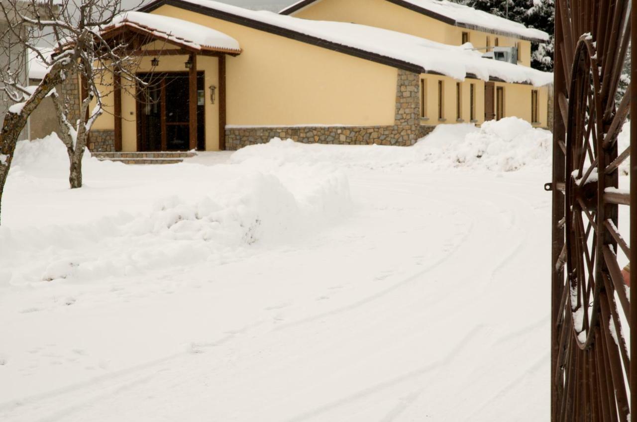 Agriturismo Fiorella Камільятелло-Сілано Екстер'єр фото